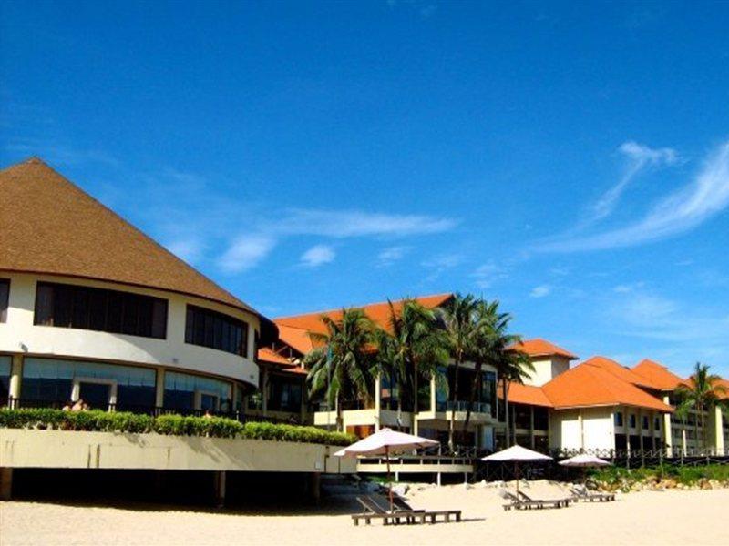 Damai Puri Resort & Spa Kuching Dış mekan fotoğraf The Bayview Suites
