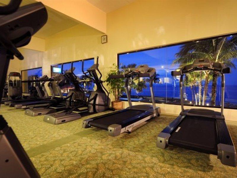 Damai Puri Resort & Spa Kuching Dış mekan fotoğraf The gym at the hotel