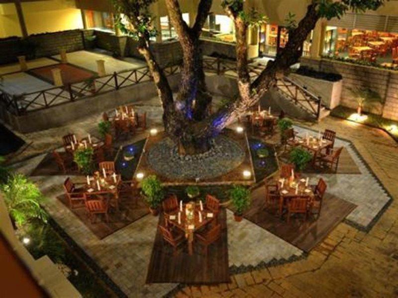 Damai Puri Resort & Spa Kuching Dış mekan fotoğraf The lobby of the hotel