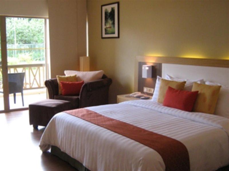 Damai Puri Resort & Spa Kuching Dış mekan fotoğraf Deluxe Room