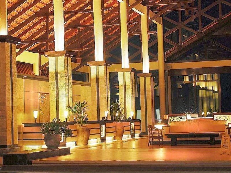 Damai Puri Resort & Spa Kuching Dış mekan fotoğraf The interior of the hotel